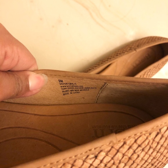 BORN Snakeskin Style Flats 9 - Picture 5 of 5